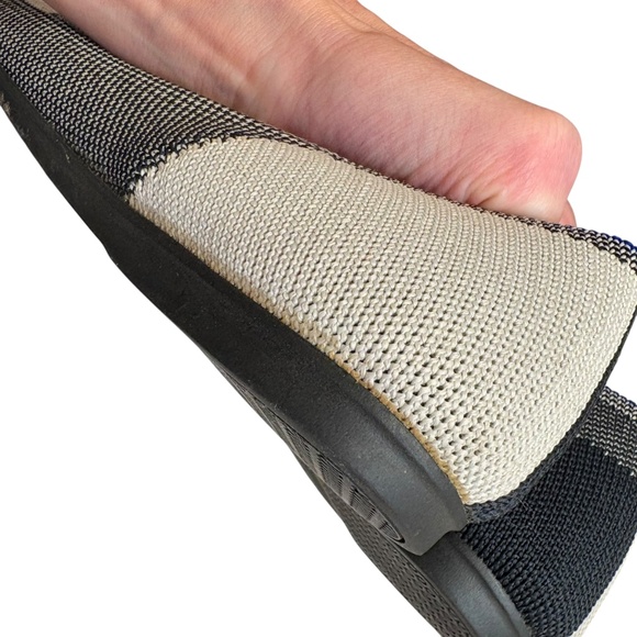 Rothy’s the cap flat tow in black cream or navy - Picture 6 of 7